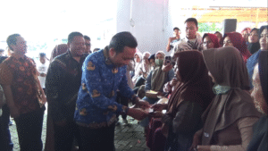 Bupati Jember Salurkan BLT DBHCT 2025 untuk Pekerja Tembakau