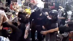 Viral, Pasangan Kekasih Diserang Pemuda Berkonvoi di Toko Madura Jember