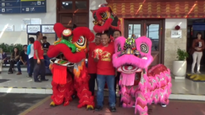 KAI Daop 9 Rayakan Imlek dengan Atraksi Barongsai di Stasiun Jember
